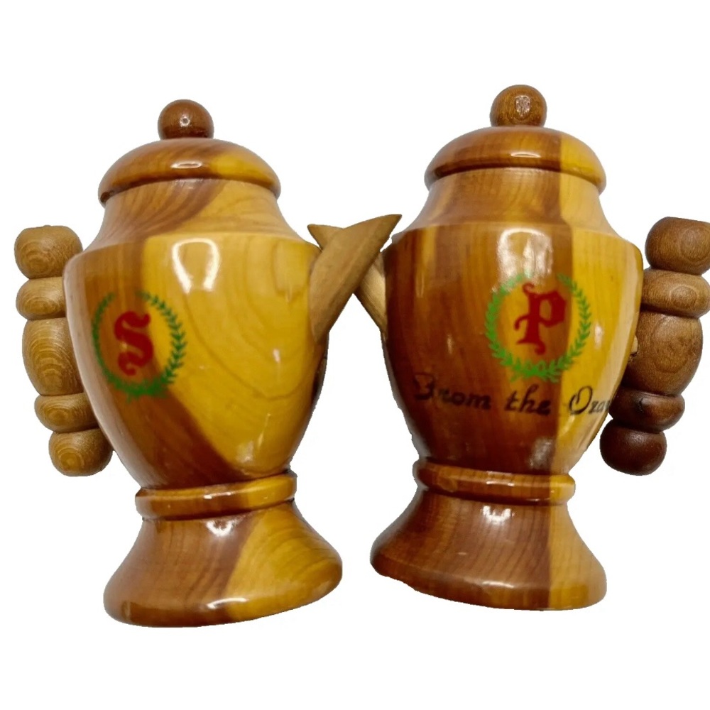 Wooden Teapot Salt & Pepper Shakers Ozark Mountains The Ozarks Vtg Collectible